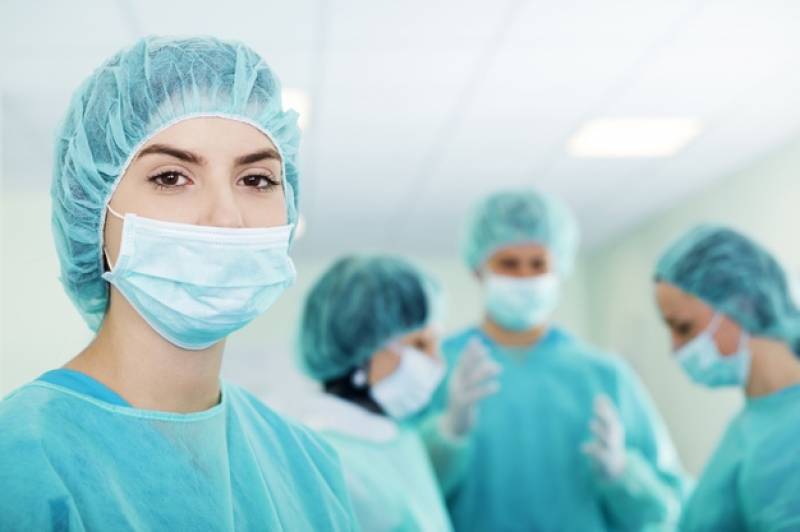 Qui sont les assurés et les bénéficiaires du contrat de mutuelle collective ?